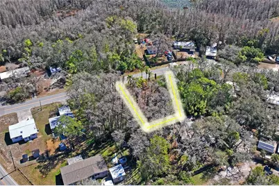 9 10 Lake Drive, New Port Richey, FL 34654 - Photo 14