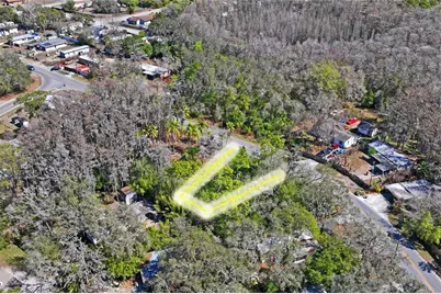 9 10 Lake Drive, New Port Richey, FL 34654 - Photo 4