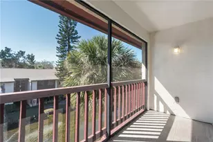 3848 N Lake Dr, Tampa, FL 33614 - Photo 10