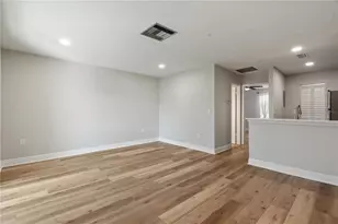 3848 N Lake Dr, Tampa, FL 33614 - Photo 6