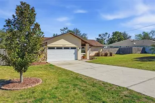 4445 Bayridge Ct, Spring Hill, FL 34606 - Photo 2