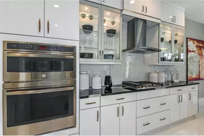 5060 Simons Court, Lakewood Ranch, FL 34211 - Photo 18