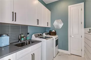 5052 Simons Ct, Lakewood Ranch, FL 34211 - Photo 38