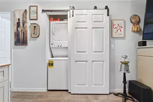 9381 Rosa St, Spring Hill, FL 34608 - Photo 8