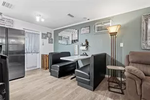 9381 Rosa St, Spring Hill, FL 34608 - Photo 6