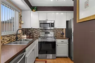 7435 Abington Way, Weeki Wachee, FL 34613 - Photo 14