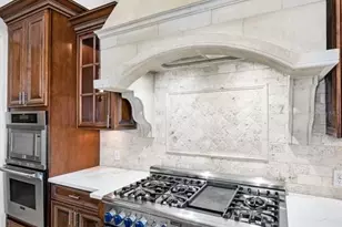 9933 Milano Dr, Trinity, FL 34655 - Photo 16