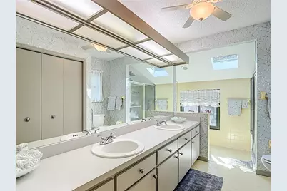 34481 Cedarfield Drive, Ridge Manor, FL 33523 - Photo 32
