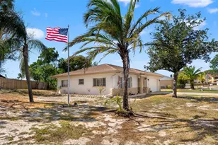 4438 Sail Dr, New Port Richey, FL 34652 - Photo 2