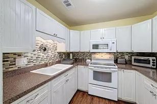 11624 Boynton Ln, New Port Richey, FL 34654 - Photo 14