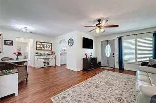 11624 Boynton Ln, New Port Richey, FL 34654 - Photo 2