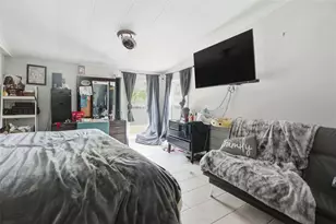 8604 Cameo Dr, New Port Richey, FL 34654 - Photo 4