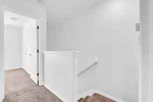 545 Vincinda Crest Way, Tampa, FL 33619 - Photo 20