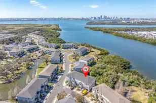 545 Vincinda Crest Way, Tampa, FL 33619 - Photo 36