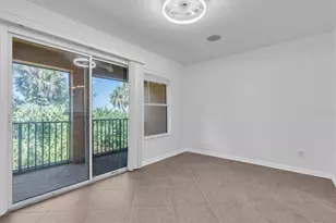 545 Vincinda Crest Way, Tampa, FL 33619 - Photo 14