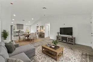 11107 Wood Owl Ave, Weeki Wachee, FL 34614 - Photo 6