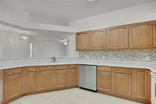 8144 Ambersweet Pl, Land O Lakes, FL 34637 - Photo 18