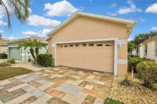 8144 Ambersweet Pl, Land O Lakes, FL 34637 - Photo 2