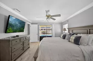 8134 Bayshore Dr, Seminole, FL 33776 - Photo 16