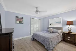 8134 Bayshore Dr, Seminole, FL 33776 - Photo 22