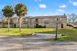 7902 Citrus Dr, Temple Terrace, FL 33637 - Photo 1