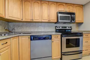 5220 Brittany Dr S, Saint Petersburg, FL 33715 - Photo 8