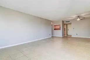 5220 Brittany Dr S, Saint Petersburg, FL 33715 - Photo 14