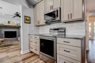 1607 Gulf Rd, Tarpon Springs, FL 34689 - Photo 16