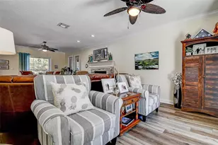 1607 Gulf Rd, Tarpon Springs, FL 34689 - Photo 14