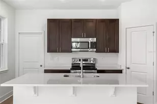 2429 Magnolia Reserve Rd, Ocoee, FL 34761 - Photo 8