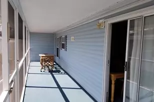 2016 Lake Linda Cir, Lutz, FL 33558 - Photo 38