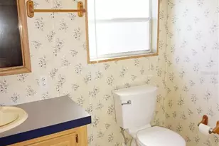 2016 Lake Linda Cir, Lutz, FL 33558 - Photo 30