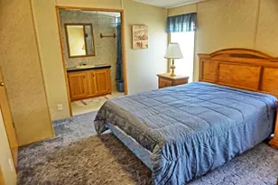 2016 Lake Linda Cir, Lutz, FL 33558 - Photo 32