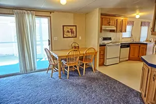 2016 Lake Linda Cir, Lutz, FL 33558 - Photo 10