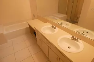 1050 Starkey Rd, Largo, FL 33771 - Photo 18