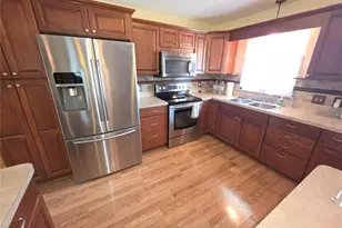 18851 Kelly Rd, Spring Hill, FL 34610 - Photo 6