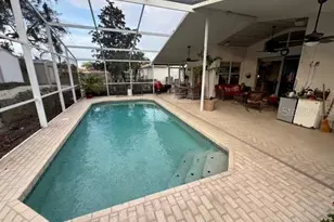 10317 Tarragon Dr, Riverview, FL 33569 - Photo 8