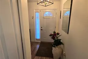 12214 Legend St, Spring Hill, FL 34609 - Photo 4