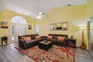 12728 Flamingo Pkwy, Spring Hill, FL 34610 - Photo 6