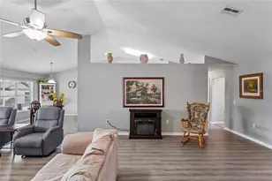 10318 Gifford Dr, Spring Hill, FL 34608 - Photo 8