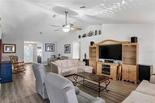 10318 Gifford Dr, Spring Hill, FL 34608 - Photo 14