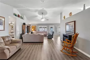 10318 Gifford Dr, Spring Hill, FL 34608 - Photo 6