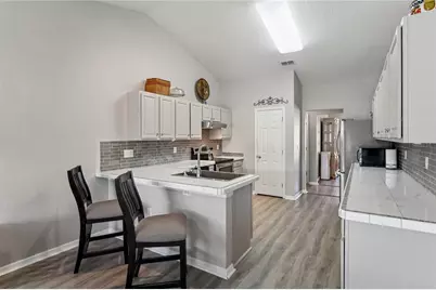 10318 Gifford Drive, Spring Hill, FL 34608 - Photo 16