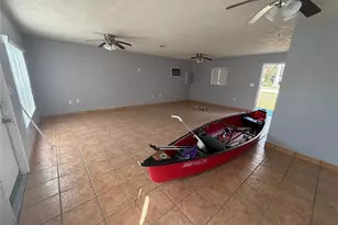 7255 Tropical Dr, Weeki Wachee, FL 34607 - Photo 20