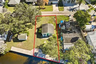 7255 Tropical Dr, Weeki Wachee, FL 34607 - Photo 6