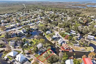 7255 Tropical Dr, Weeki Wachee, FL 34607 - Photo 8