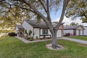 7406 Heather Walk Dr, Weeki Wachee, FL 34613 - Photo 8