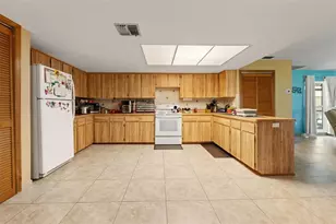 1357 Dinsmore Ct, New Port Richey, FL 34655 - Photo 32