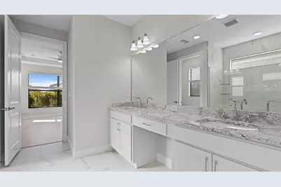 18075 Cresswind Terrace, Lakewood Ranch, FL 34211 - Photo 16