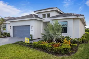 18075 Cresswind Ter, Lakewood Ranch, FL 34211 - Photo 4